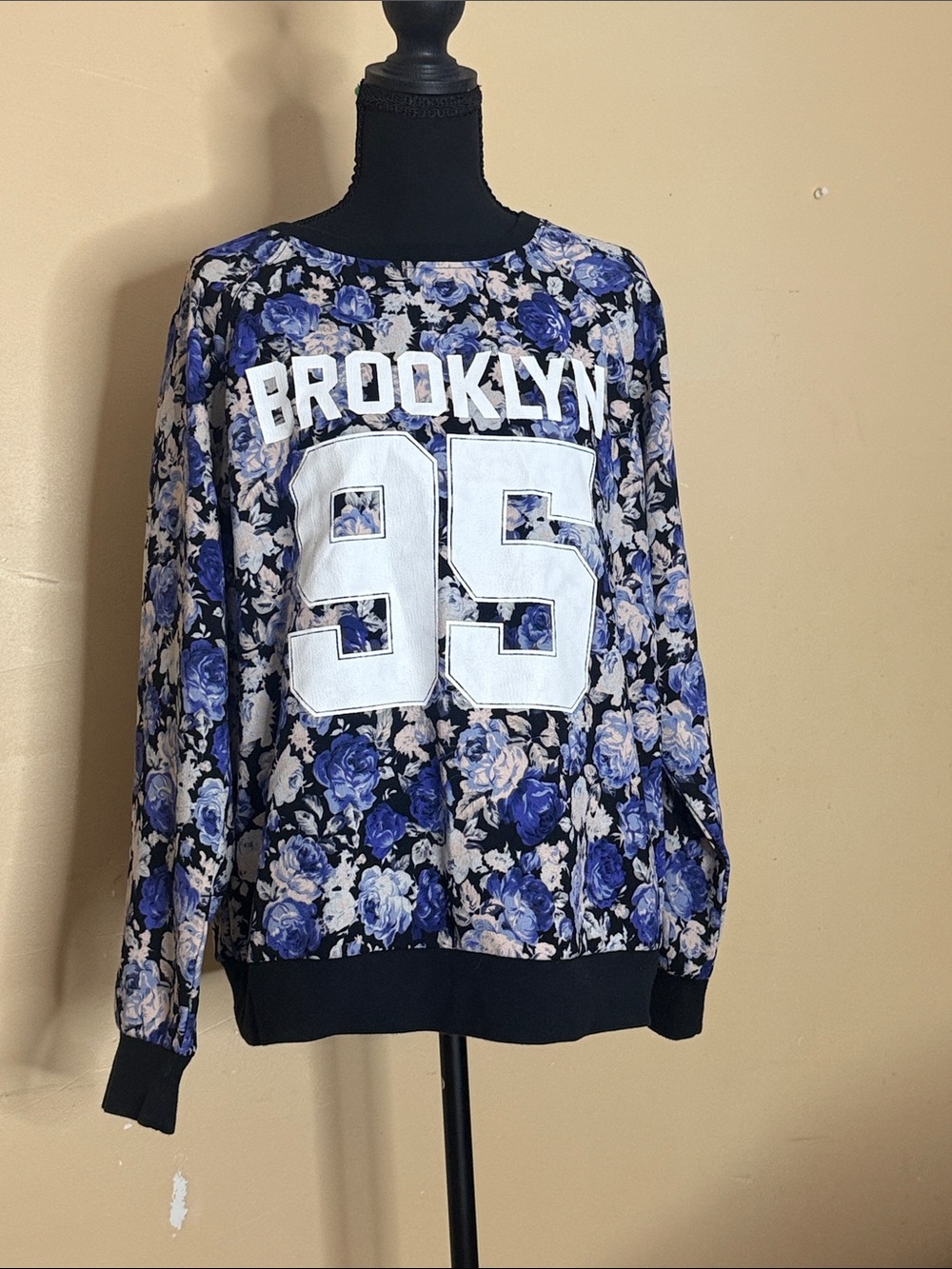 Forever 21 Blue & White Floral 'Brooklyn 95' Long Sleeve Sweater